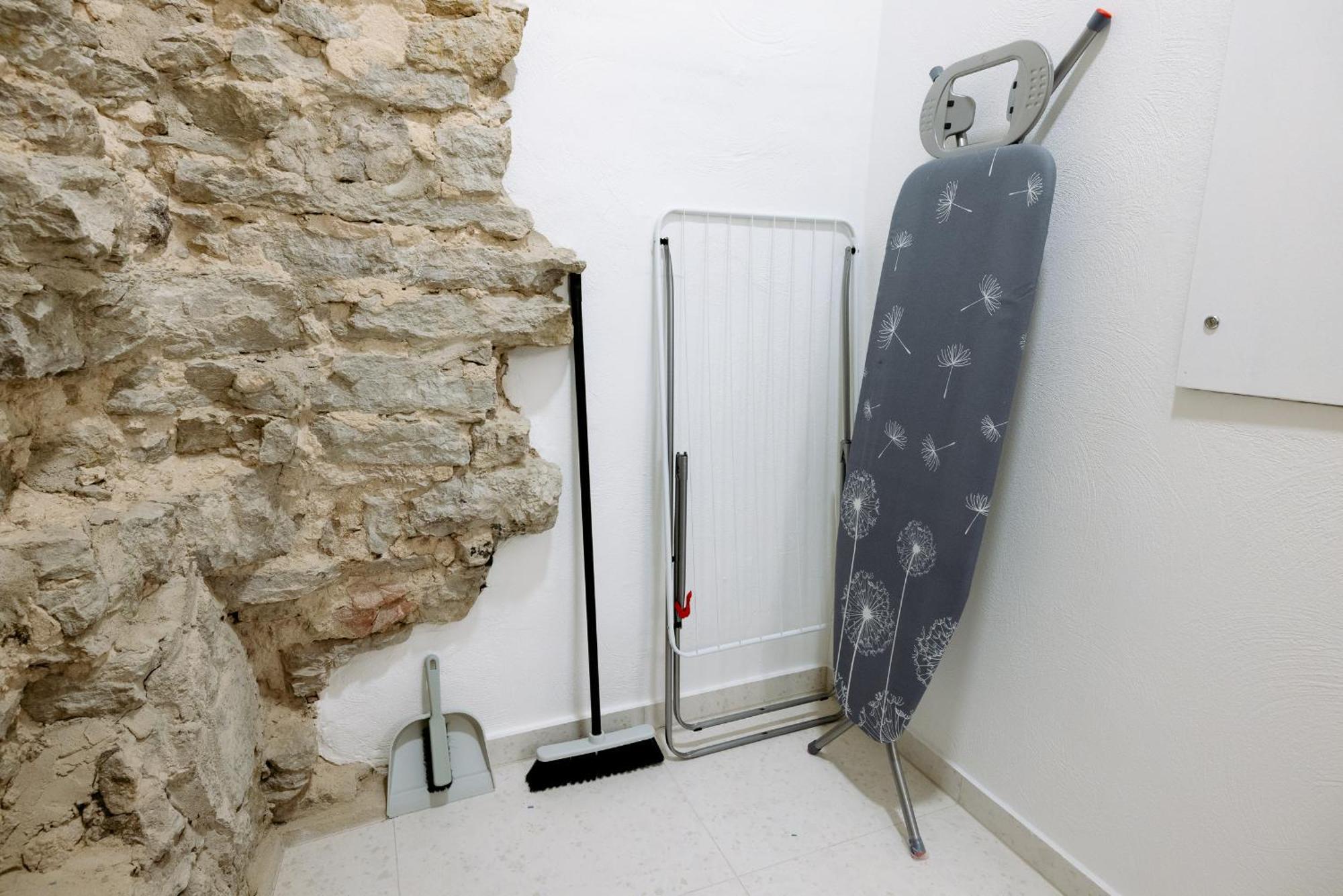 Hestia Barons Old Town Hotel 4*